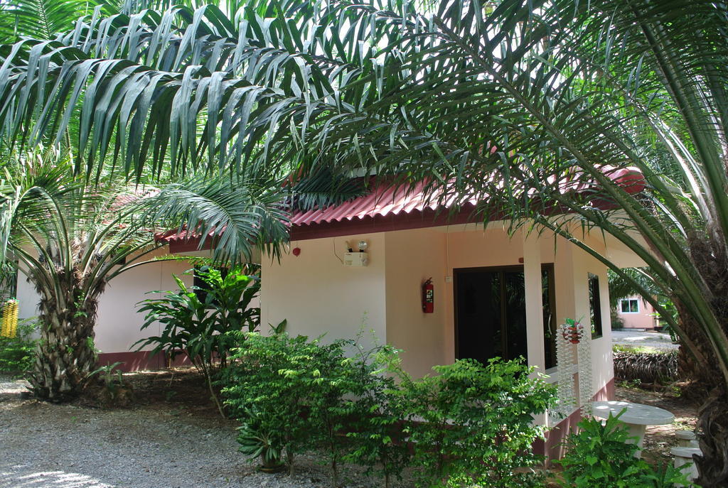 Bantatuk Resort & Restaurant Ban Tha Khun Extérieur photo