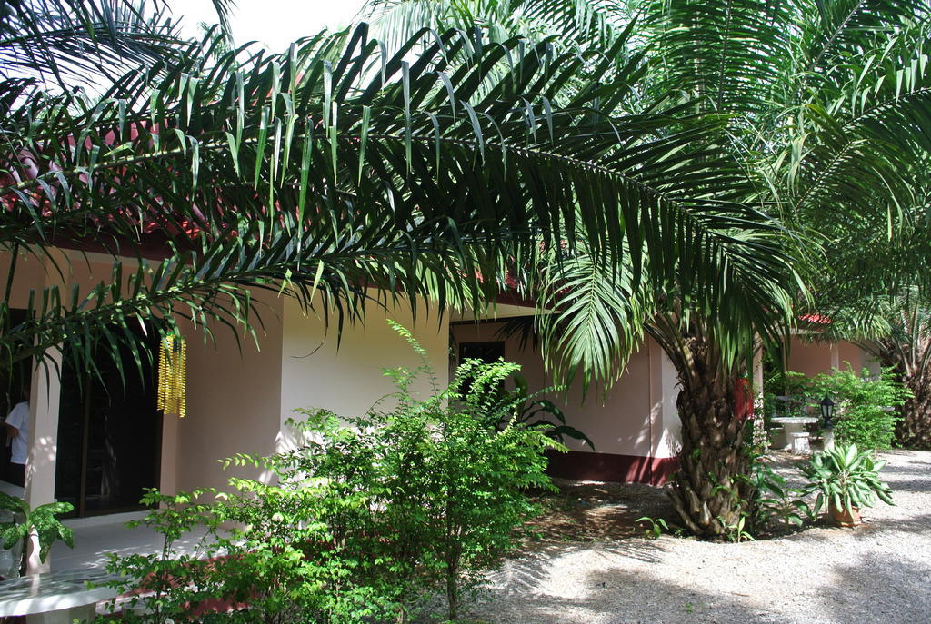 Bantatuk Resort & Restaurant Ban Tha Khun Extérieur photo