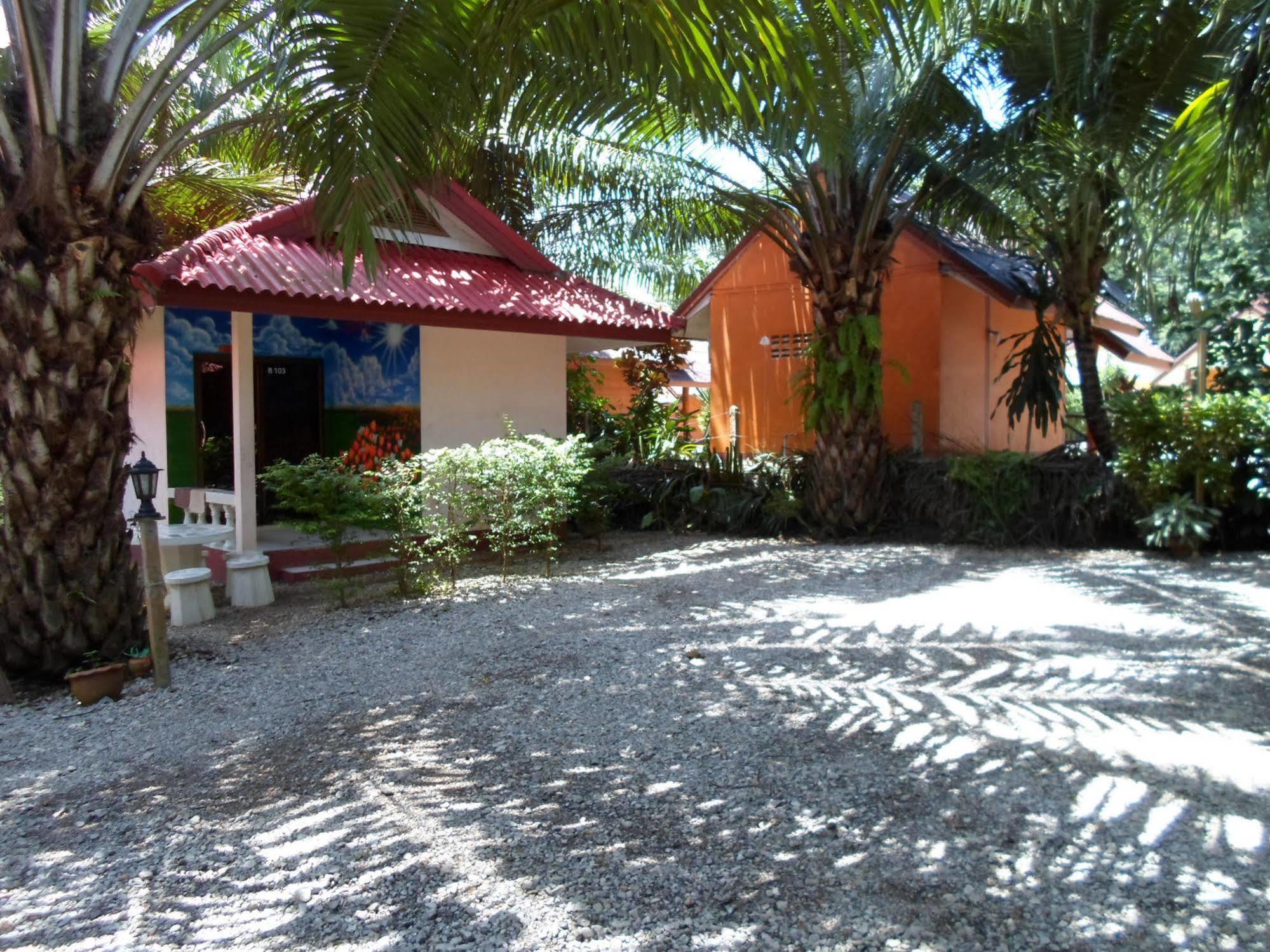 Bantatuk Resort & Restaurant Ban Tha Khun Extérieur photo