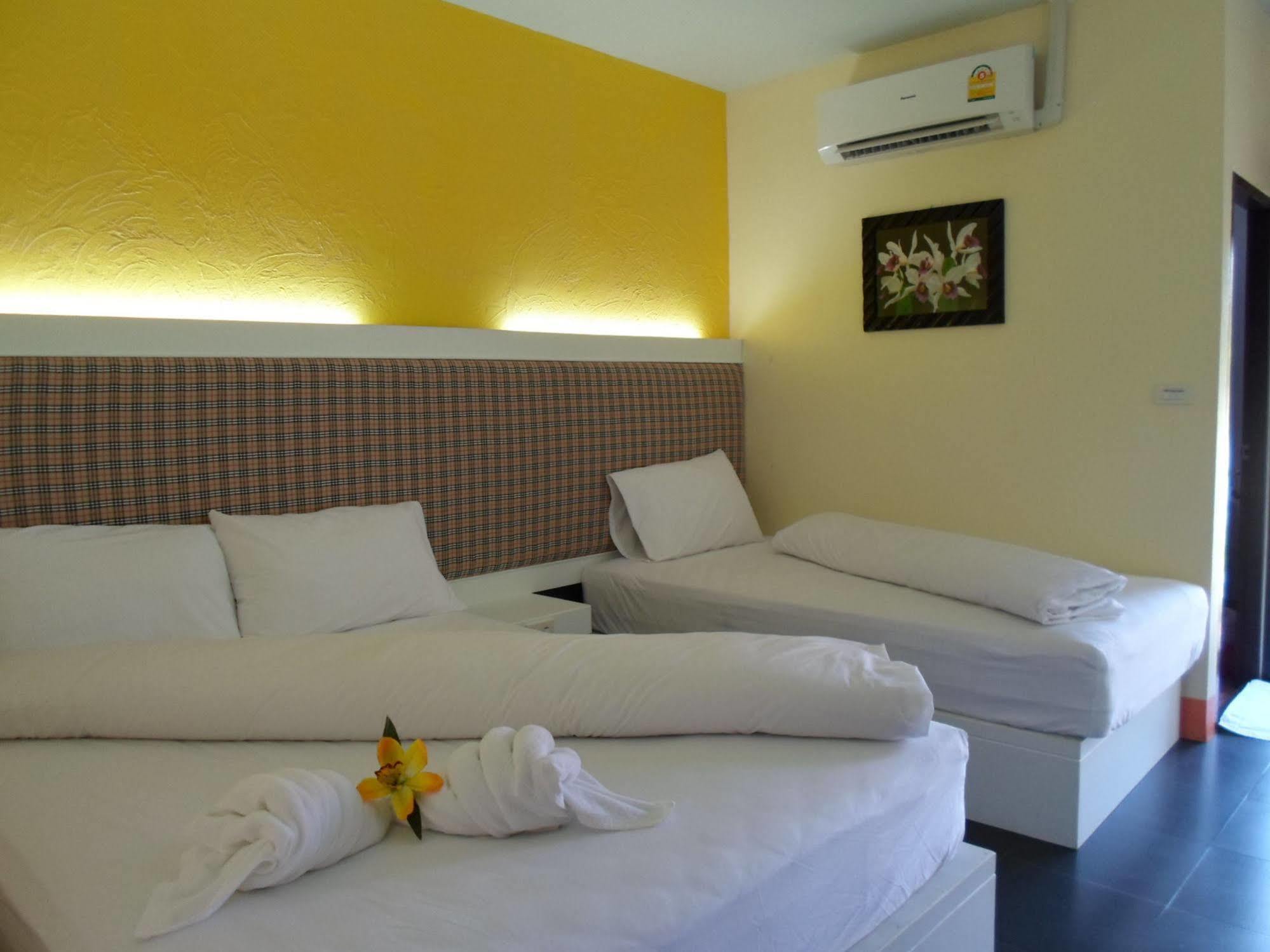 Bantatuk Resort & Restaurant Ban Tha Khun Extérieur photo