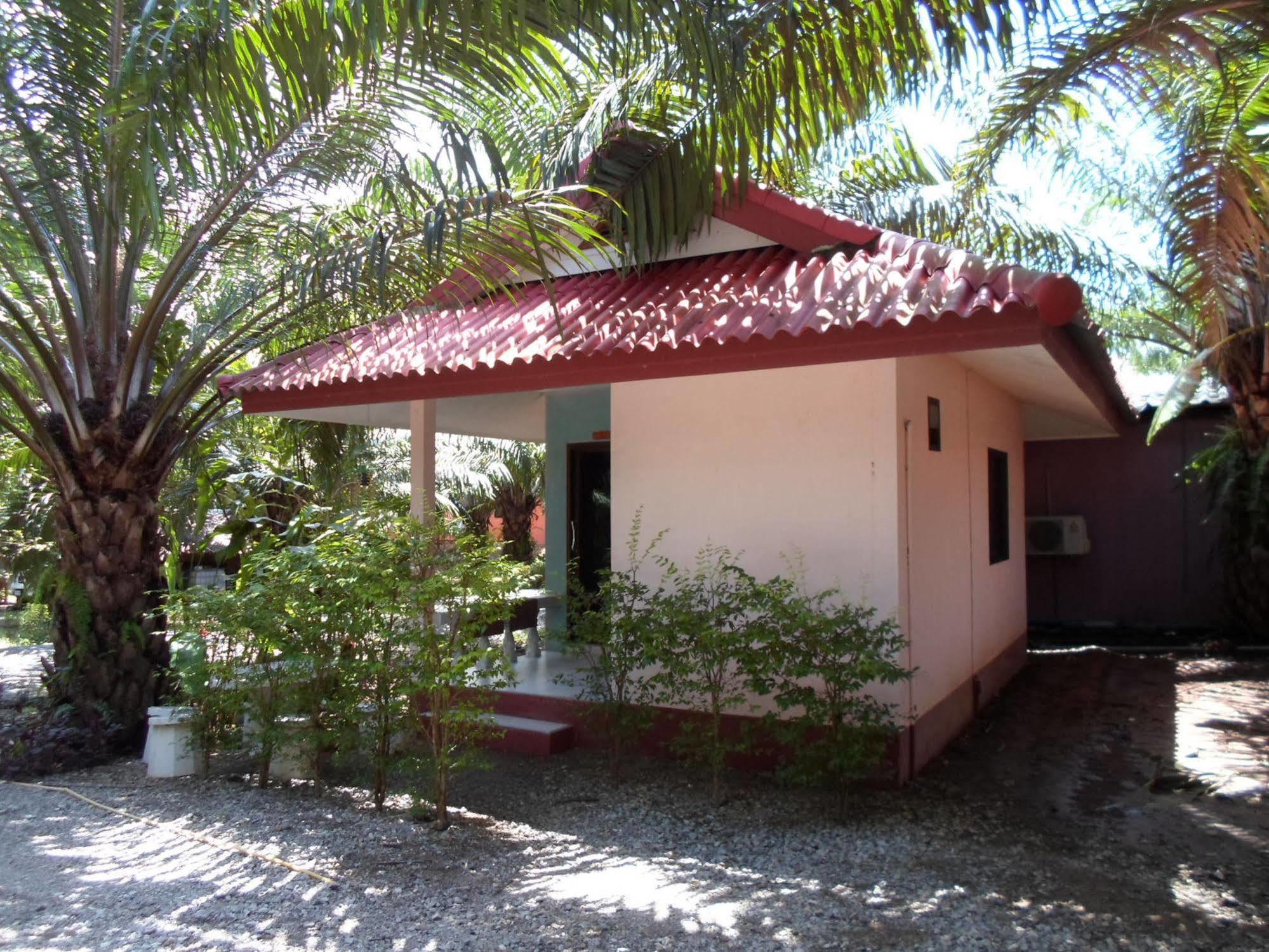 Bantatuk Resort & Restaurant Ban Tha Khun Extérieur photo